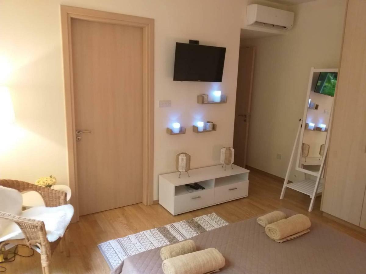 Horizon Luxury Apartment オロクリニ エクステリア 写真